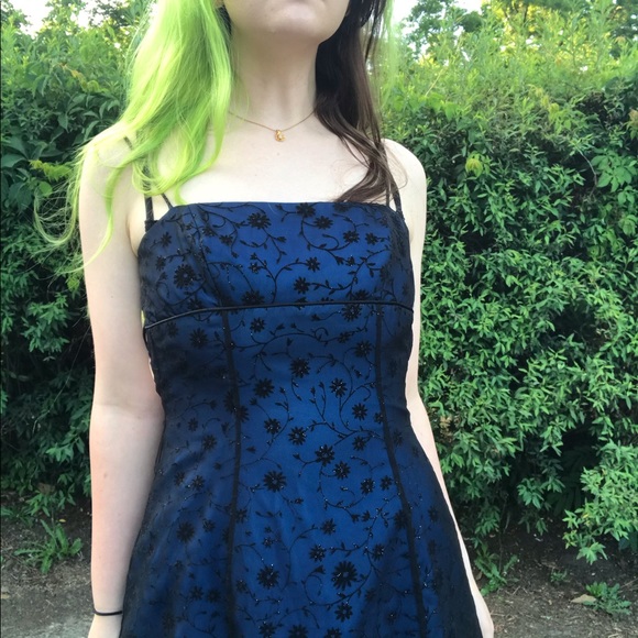 Vintage 90’s prom dress - Picture 7 of 8